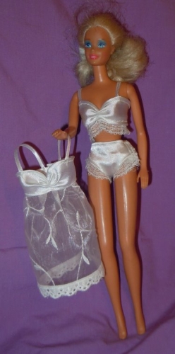 Barbie Pattern: Lingerie with night gown