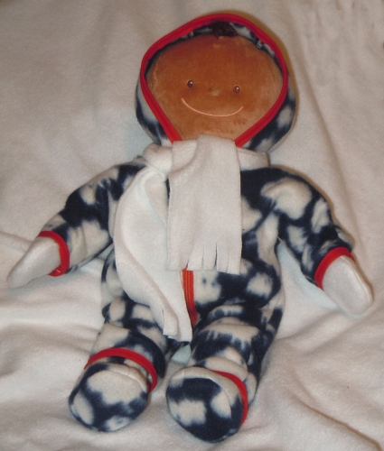 Preview: Krümel-Schnitt: Thermo-Overall mit Stiefeln, Handschuhen und Schal