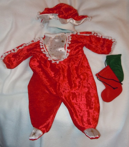 Special pattern: romper suit with star-hat
